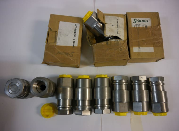 STÄUBLI 10x water couplings SPH12.2104/IA/MAIJV (partly new)