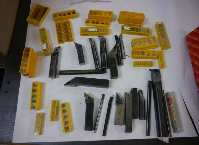 KENNAMETAL approx. 200x turning WSP for steel/stainless steel + 20x WSP turning holders (suitable)