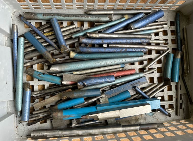 Lot of turning steel, turning tool (approx. 20 kg)