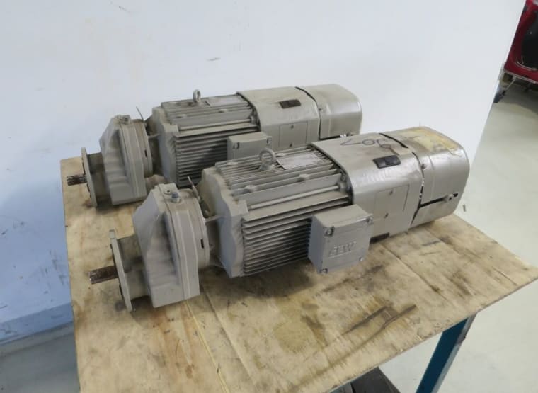 SEW RXF 67 servo motors