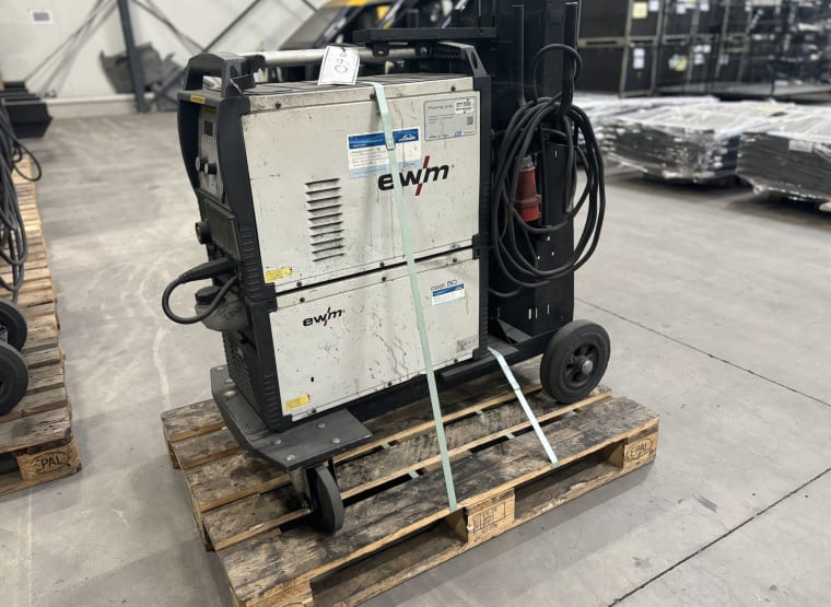 EWM PICOMIG 305 D 3 PULS TKG welding machine with cooling unit