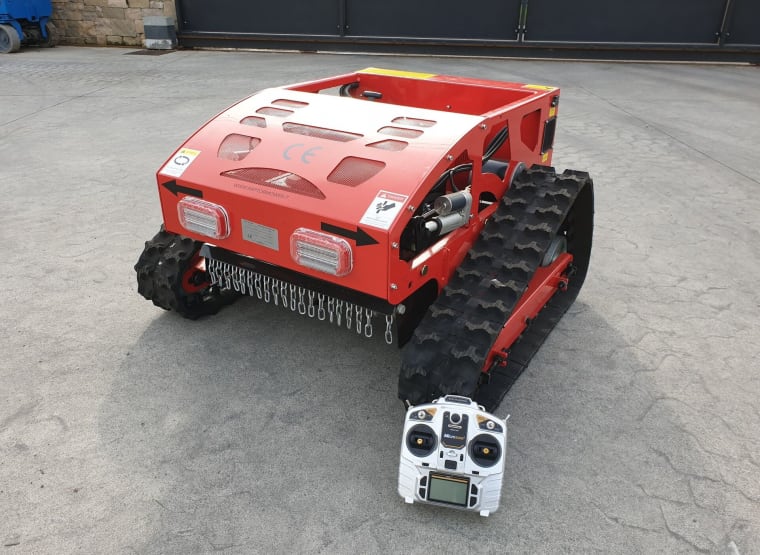 RAPTOR VT900 Radio Controlled Mower