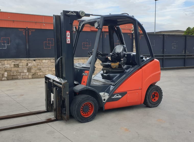 Carrello elevatore diesel LINDE H25D