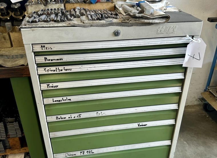 HOMMEL Workshop drawer cabinet with contents