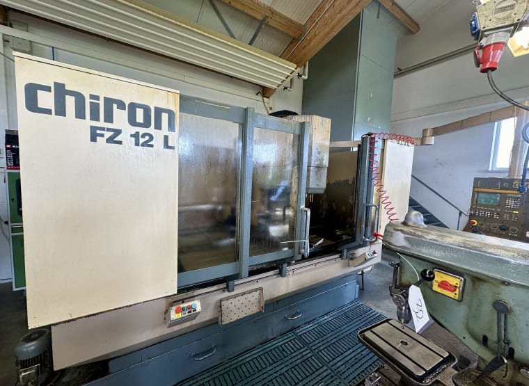 CHIRON FZ 12 L CNC Vertikal Fräsmaschine