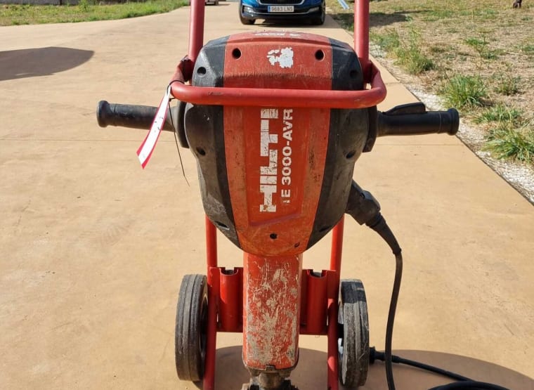 HILTI TE 3000 AVR Demolition Hammer