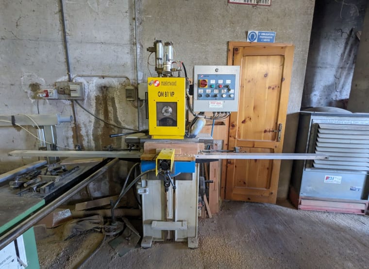 MASTERWOOD OMB1VP Vertical banding machine