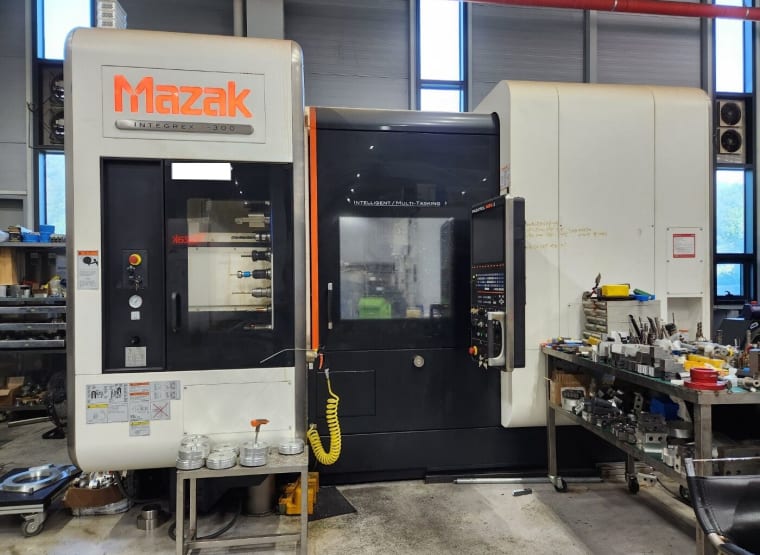 MAZAK Integrex i-300 Vertikal-Bearbeitungszentrum