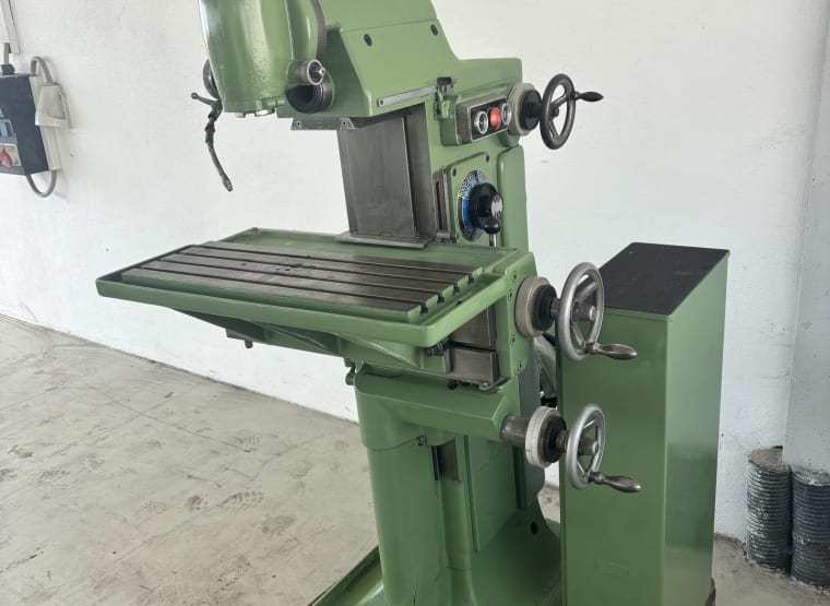 DECKEL FP 1 Universal milling machine