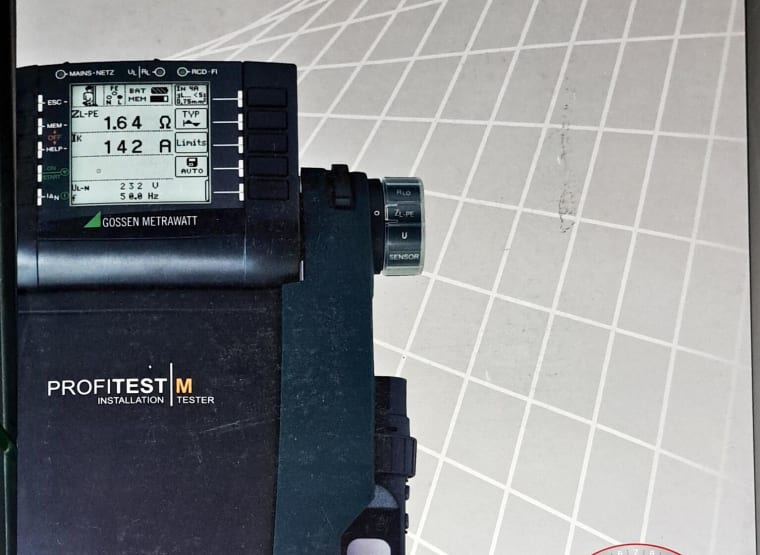 GOSSEN METRAWATT Profitest MTECH+ (M520R) Test equipment