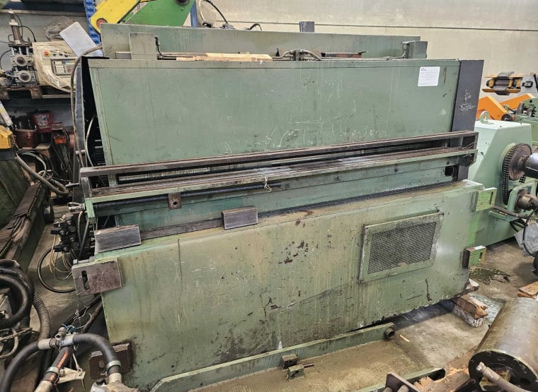 IRON RN 1802 Overige plaatbewerkingsmachine