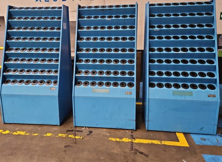 Shelves for ISO-40 SARRALLE tool holders