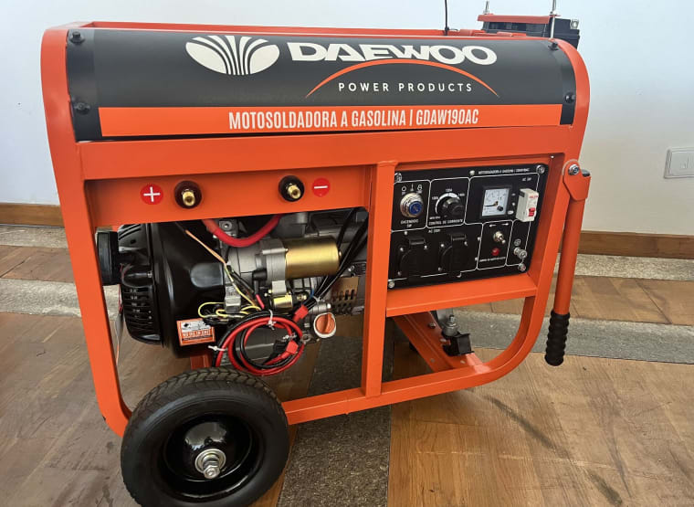 DAEWOO GDAW190AC Gasoline Powered Welding Machine