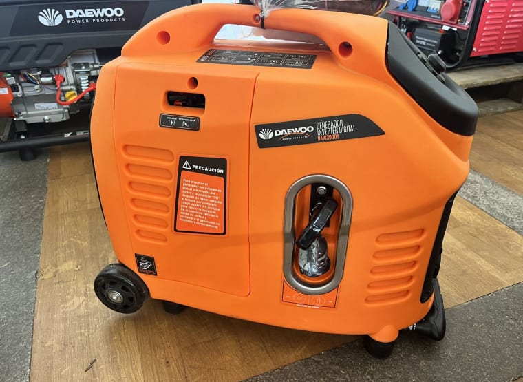 DAEWOO DAIG3000S (3000W) Digital Inverter Generator