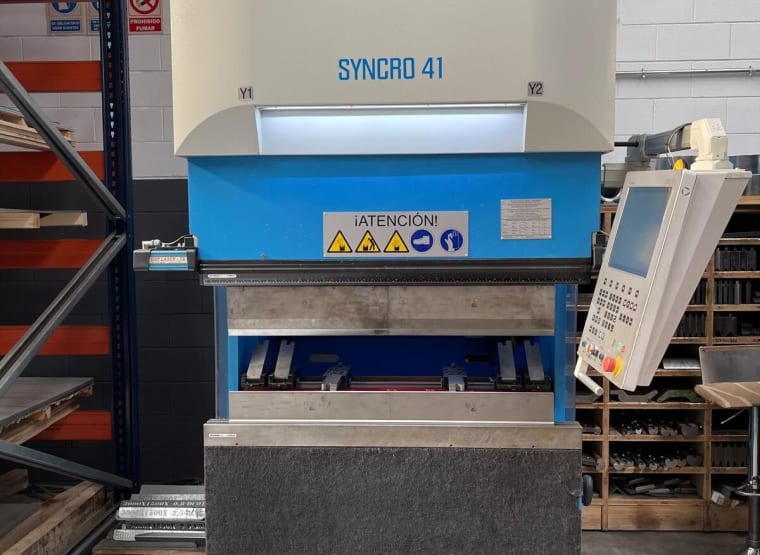 AXIAL SYNCRO 41 SYNCHRONIZED PRESS BRAKE