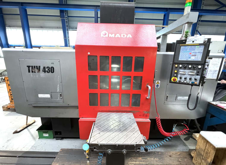 AMADA THV 430 CNC Doppelkopf-Fräsmaschine