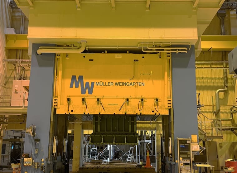 MULLER WEINGARTEN ZE 2500 Hydraulic multicurve press with hydraulic cushion
