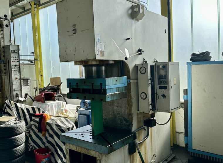 VEB ZEULENRODA PYE 160 SS Hydraulic press