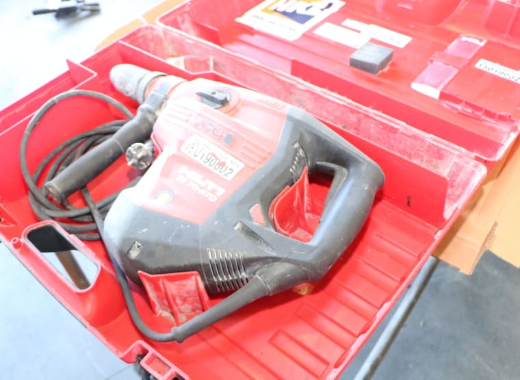 Hilti hammer drill chisel clearance