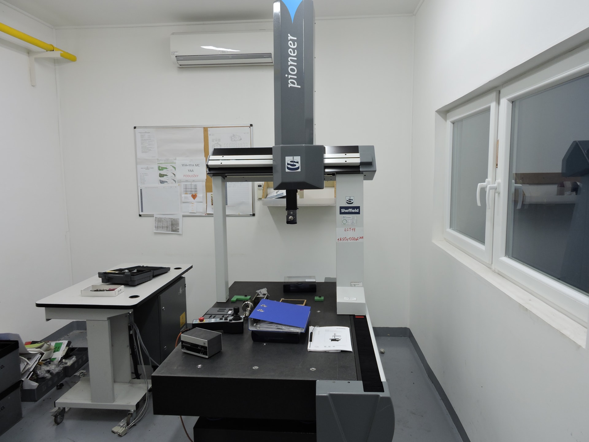 HEXAGON METROLOGY G59846404 Coordinate Measuring Machine buy used