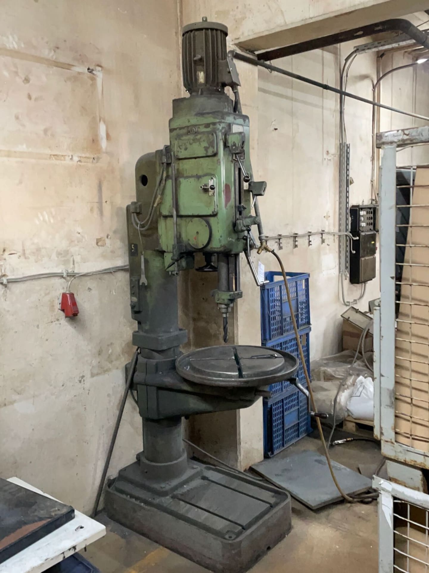 WMW BS 40 B pillar drilling machine buy used
