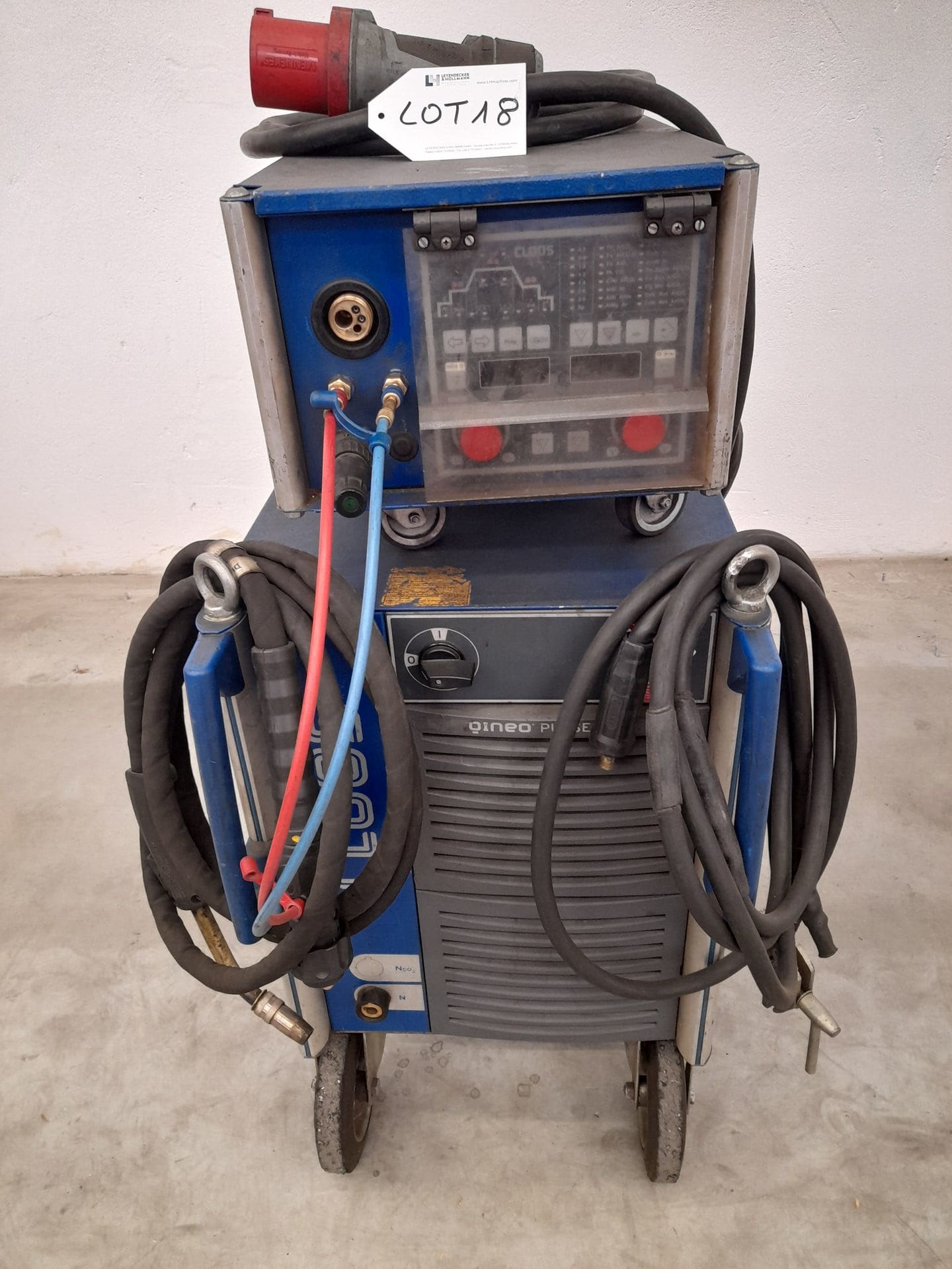 CLOOS Qineo Pulse 600 inert gas welding machine buy used