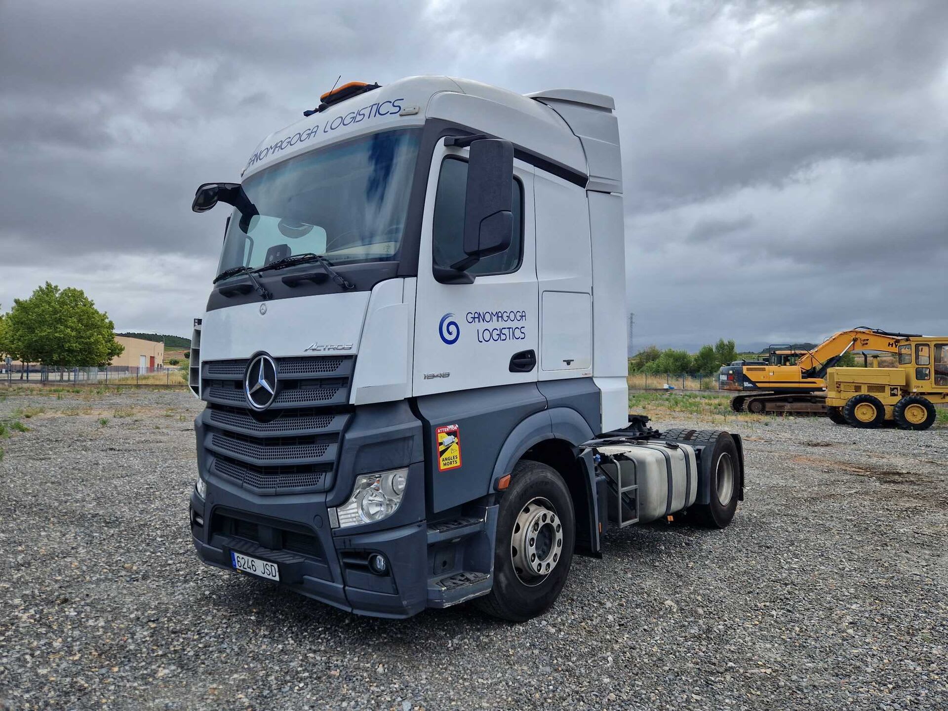 Камион MERCEDES ACTROS 1848: втора ръка