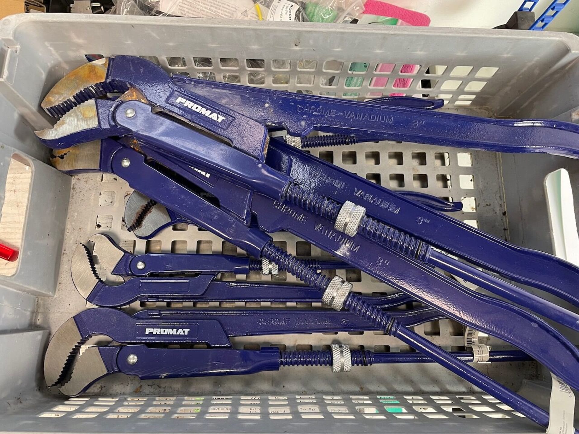 PROMAT Lot (7x) corner pipe wrenches (NEW) buy used