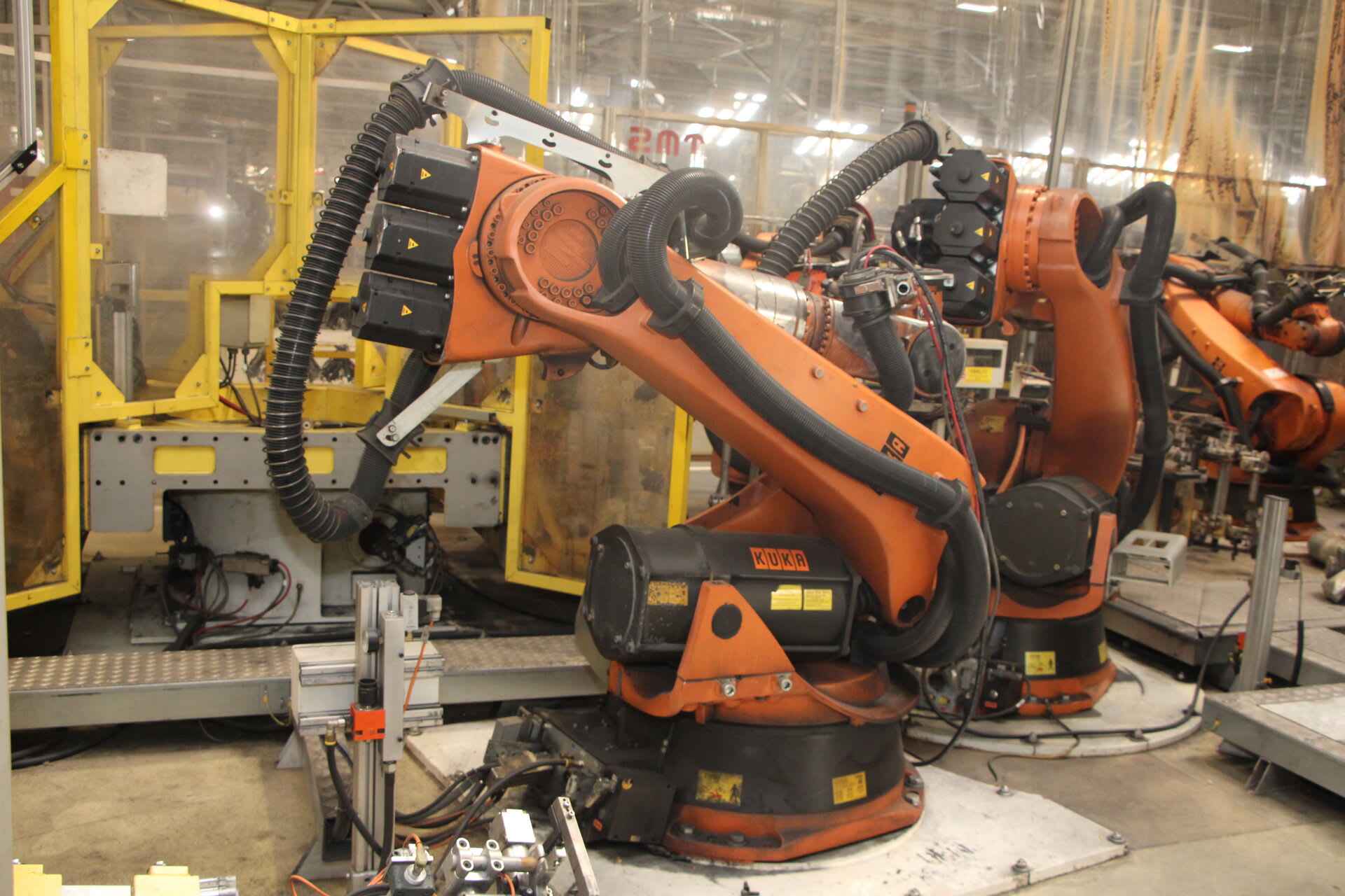 KUKA Robot KR 210 2 2000 Industrial robot buy used