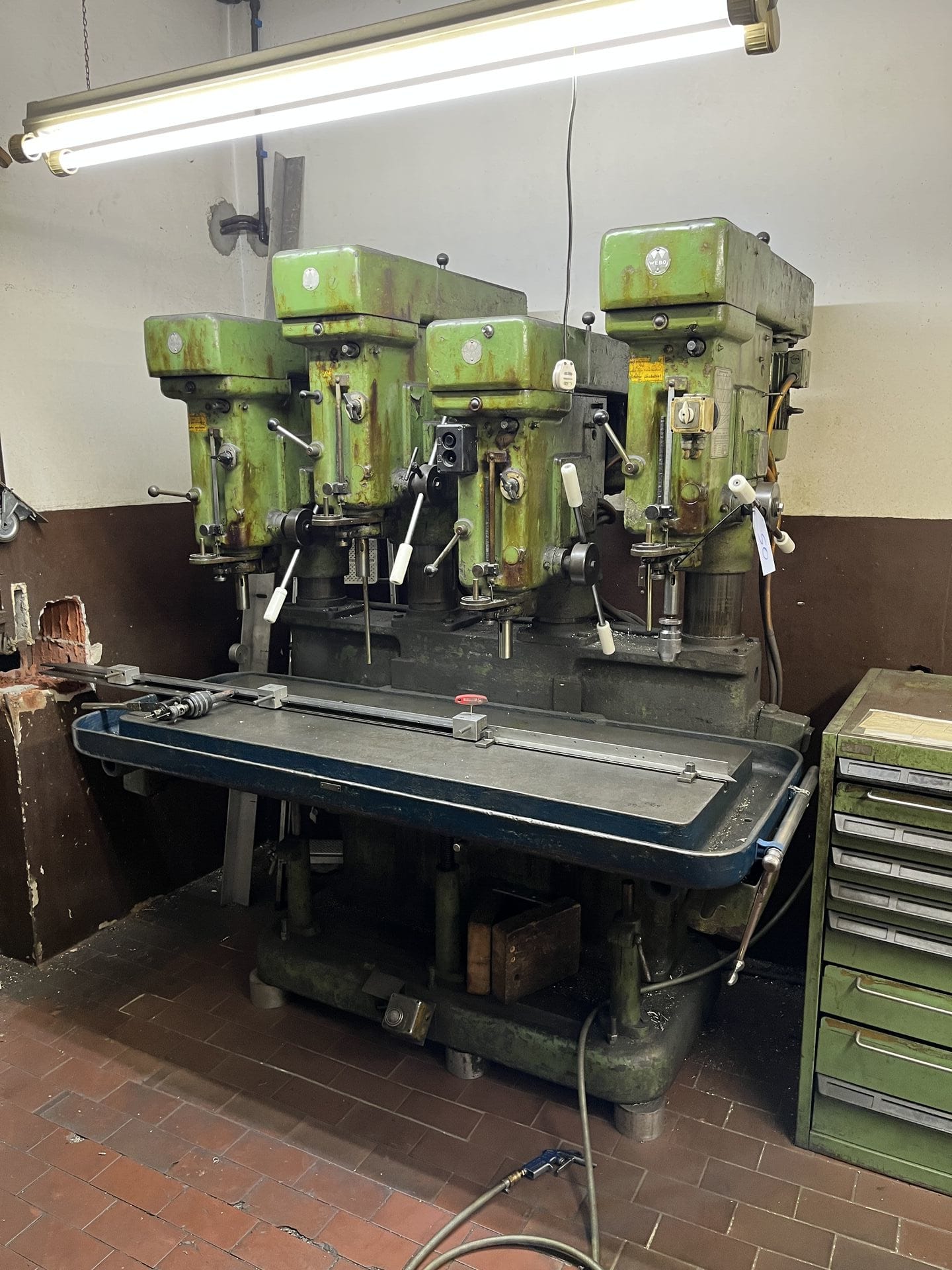WEBO B 20 Gang drilling machine begagnat