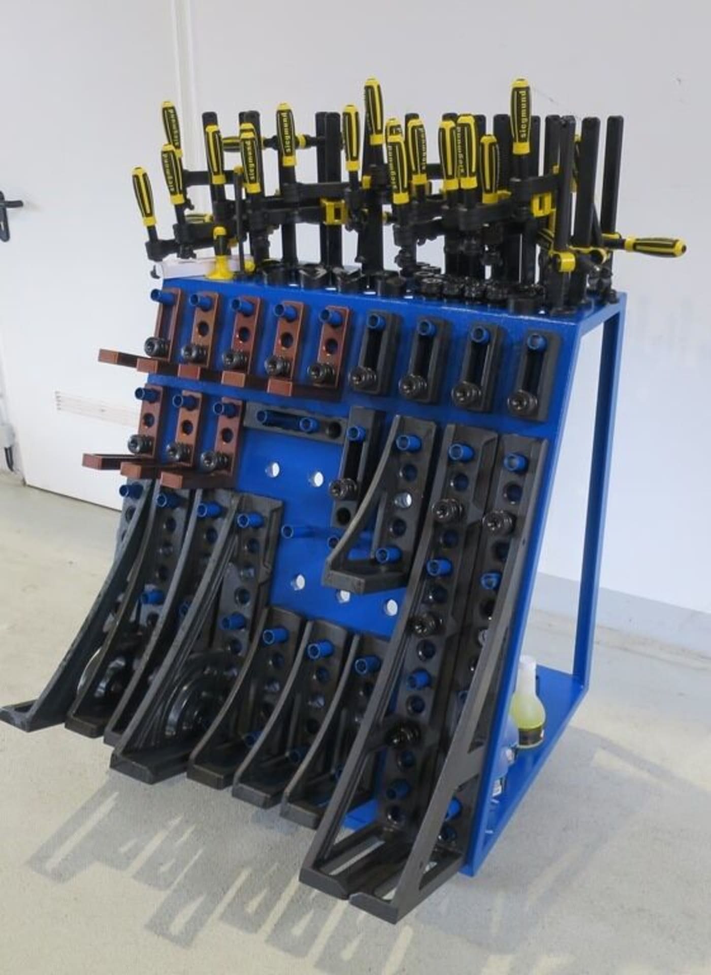 Welding table outlet accessories