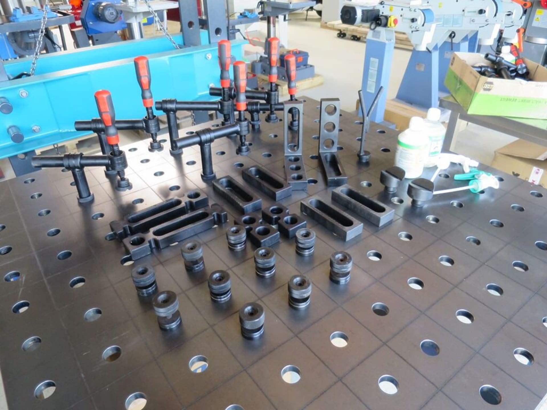 Welding table store accessories