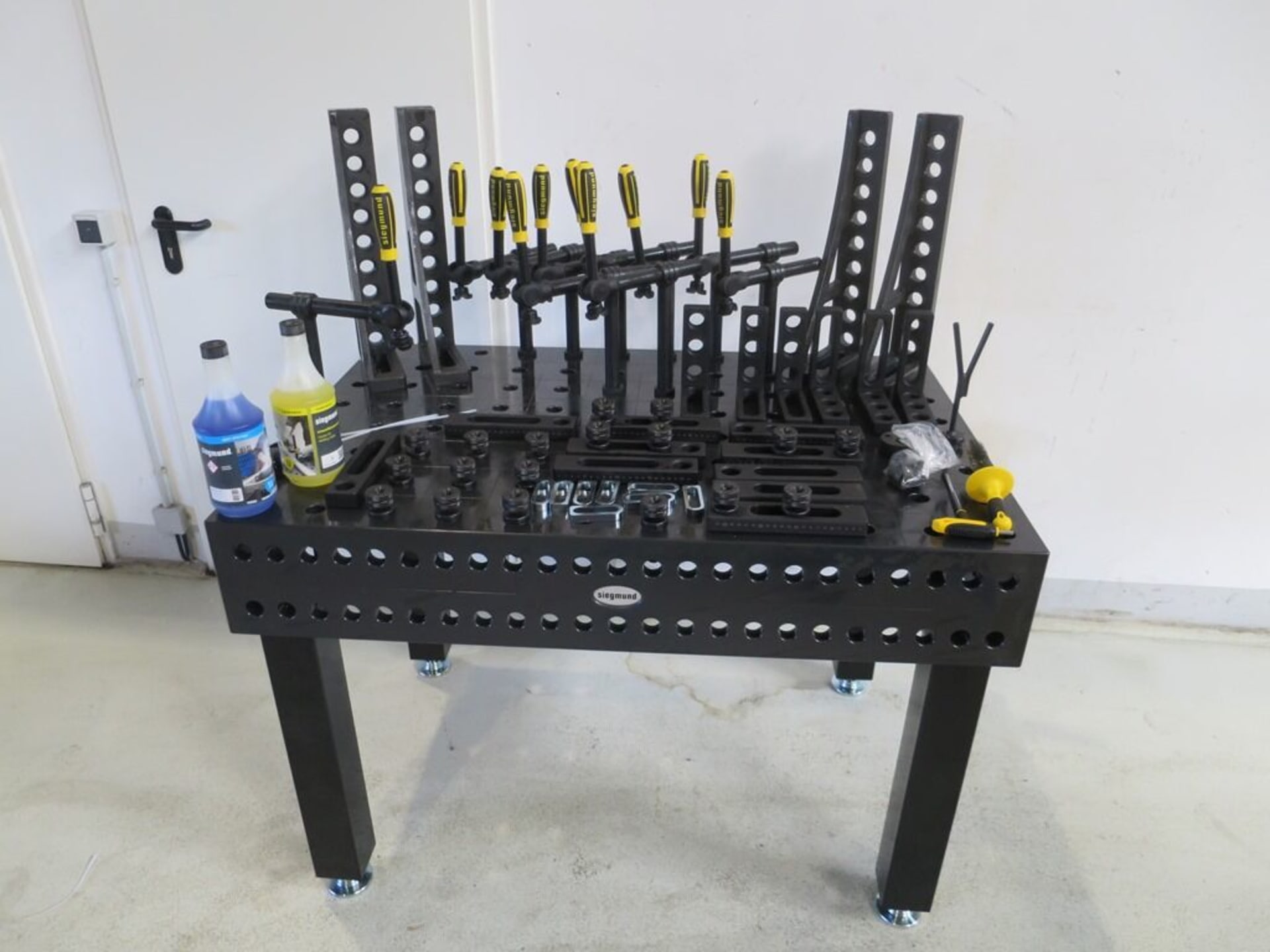 Welding table outlet accessories