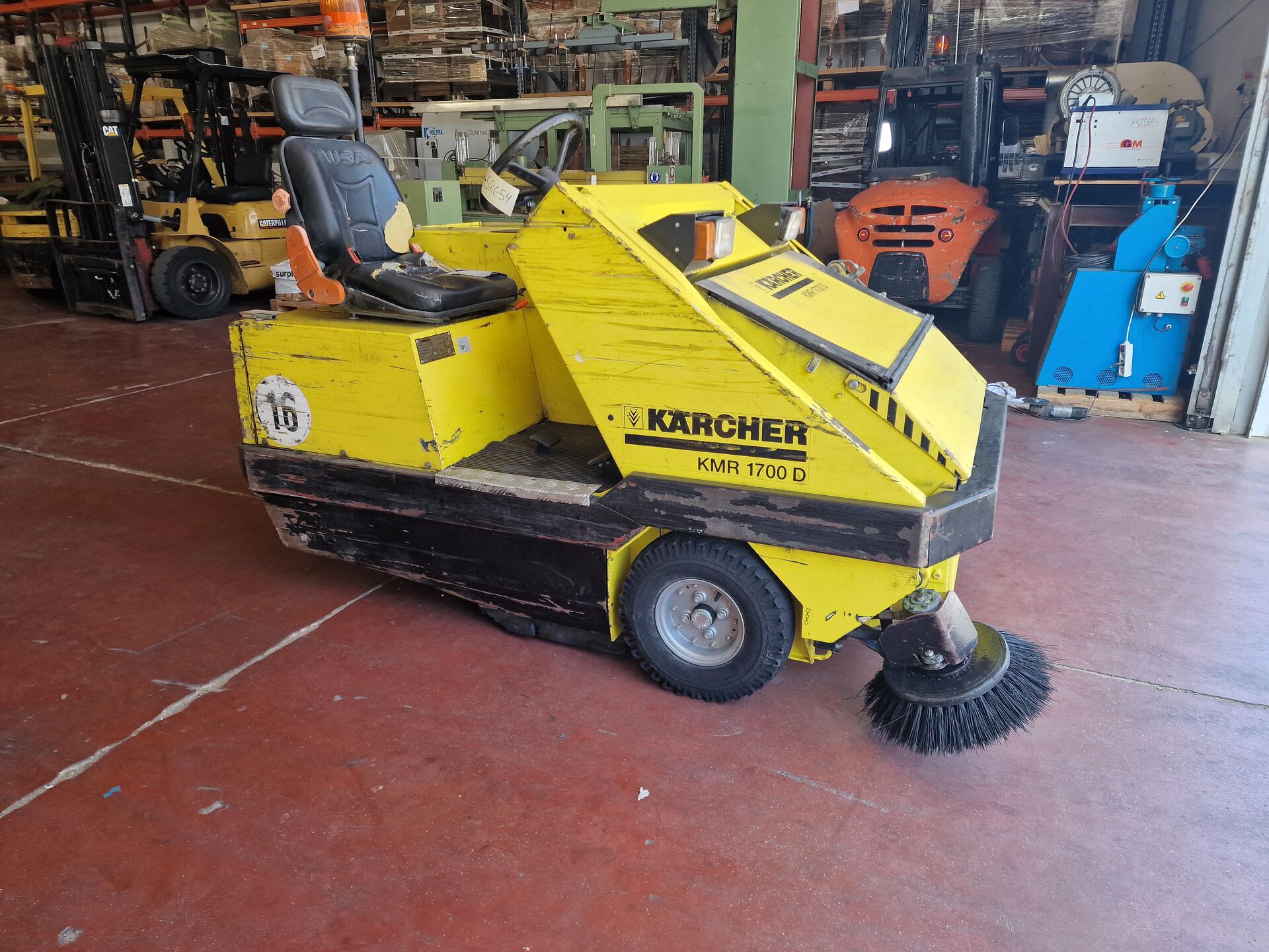 KÄRCHER KMR 1700 D Diesel Vacuum Sweeper buy used