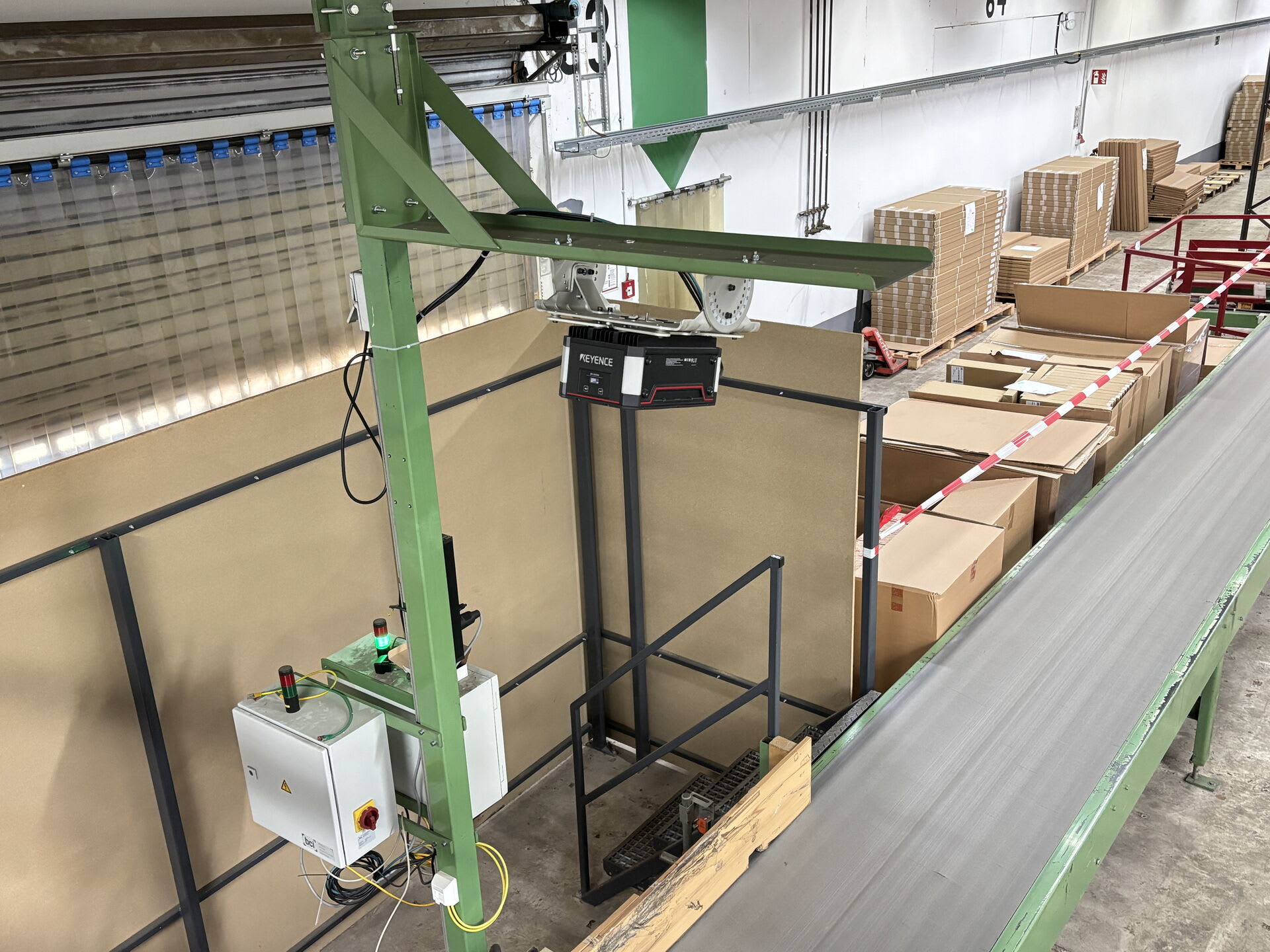 KEYENCE SR5000W Barcode reader buy used