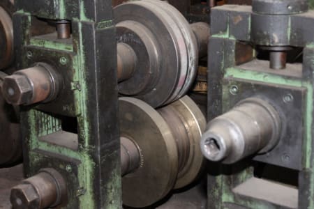 Roll-Forming Machine i_02773004