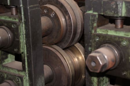 Roll-Forming Machine i_02773005
