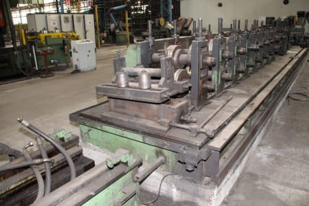 Roll-Forming Machine i_02773009