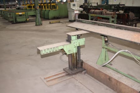 Roll-Forming Machine i_02773028