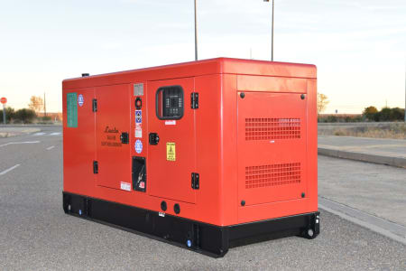 LUCLA GLU-50 Silent diesel generator i_03371701
