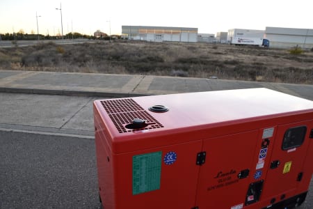 LUCLA GLU-50 Silent diesel generator i_03371716