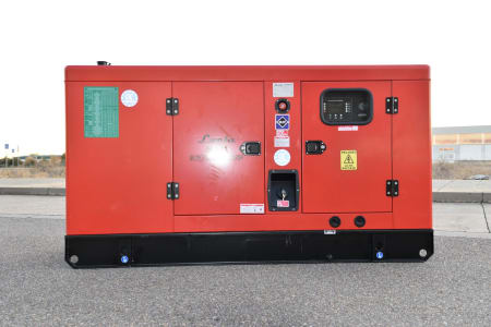 LUCLA GLU-50 Silent diesel generator i_03371719